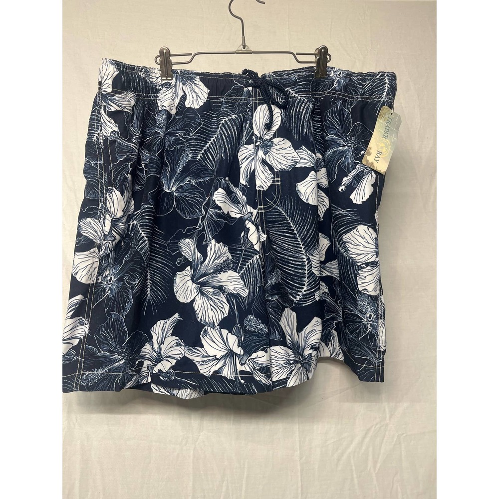 Trader Bay Mens XL swim shorts